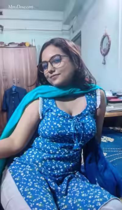Bangladeshi Chubby Girl Shows Big Boobs