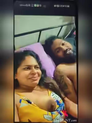 Horny Mallu Couple Kissing and Boob Sucking in a Hotel