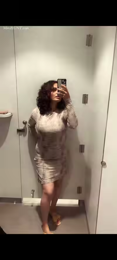Chubby Wife's Home Romance Scene