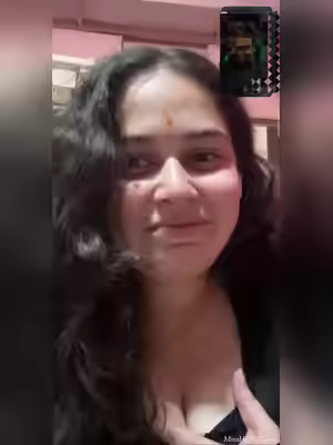 Chubby Wife's Home Romance Scene