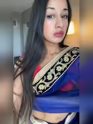 Gorgeous South Indian Tamil NRI Teen