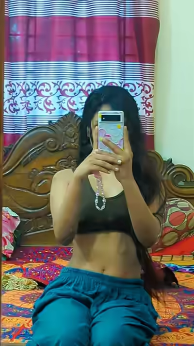 Bangladeshi College Girl Nudges (Samia)