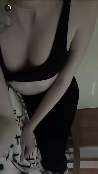 Cute Fresh 18-Year-Old Egirl Pussy Selfies