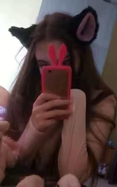 Cute Fresh 18-Year-Old Egirl Pussy Selfies