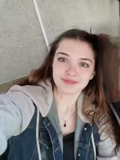 Cute Fresh 18-Year-Old Egirl Pussy Selfies