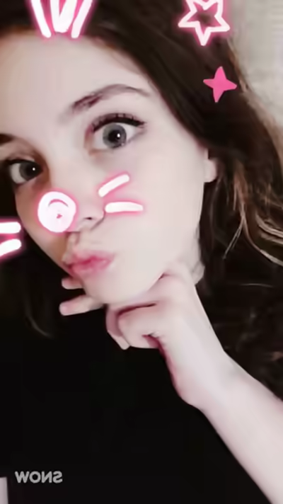 Cute Fresh 18-Year-Old Egirl Pussy Selfies