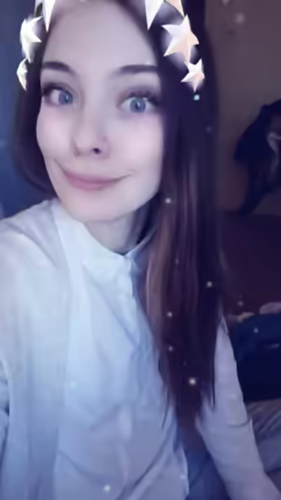 Cute Fresh 18-Year-Old Egirl Pussy Selfies