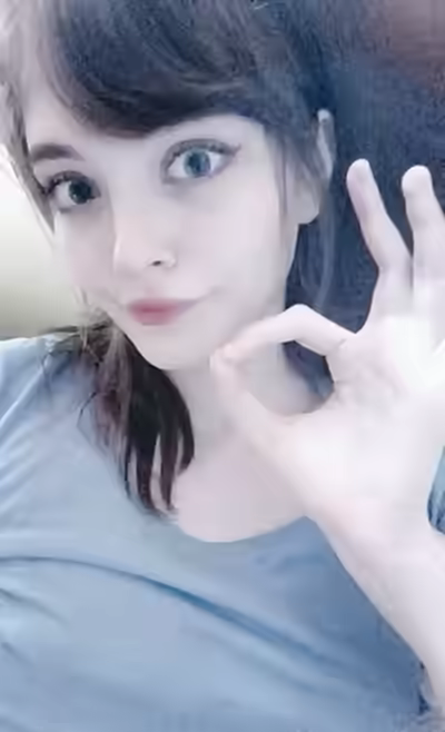 Cute Fresh 18-Year-Old Egirl Pussy Selfies
