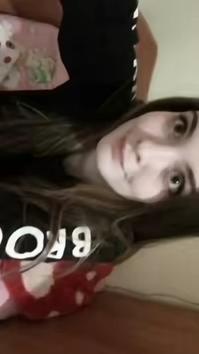 Cute Fresh 18-Year-Old Egirl Pussy Selfies