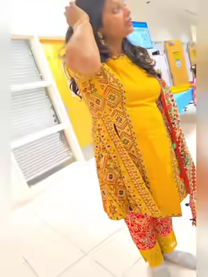 Sexy Videos of Ridhi