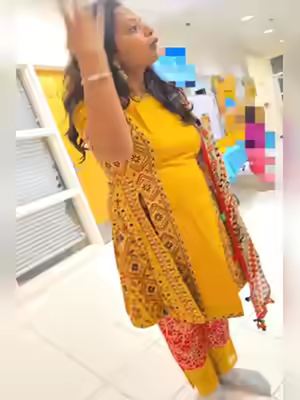 Sexy Videos of Ridhi