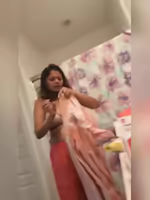 Sexy Videos of Ridhi