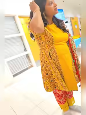 Sexy Videos Of Big Boobed Milf Ridhi