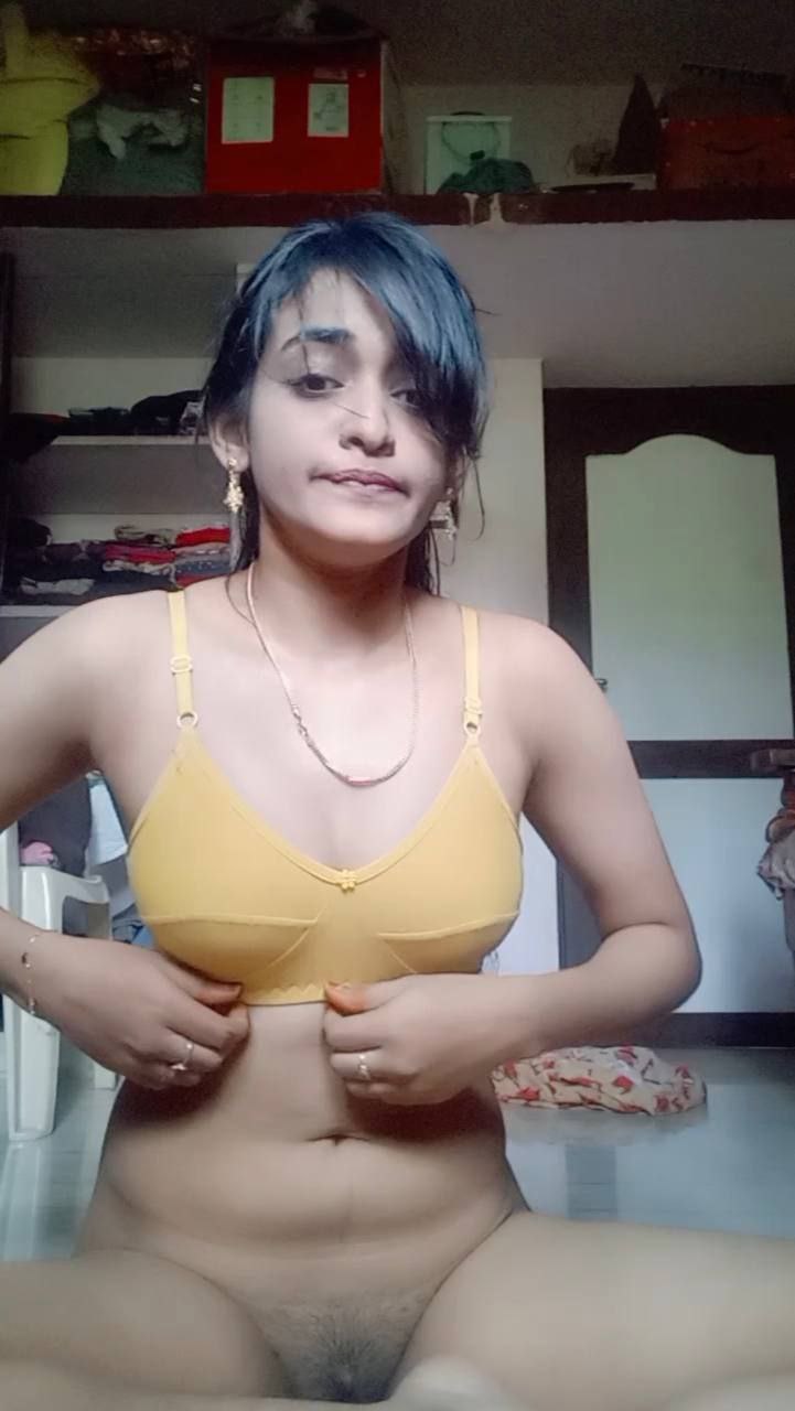 Beautiful cute kerala Mallu hijabi muslim desi Indian slim teen college girl leaked nude ass hole pussy show