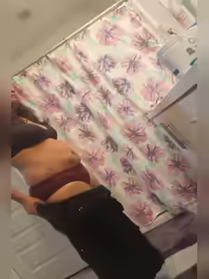 Ridhi, Sexy Desi Indian Brunette MILF