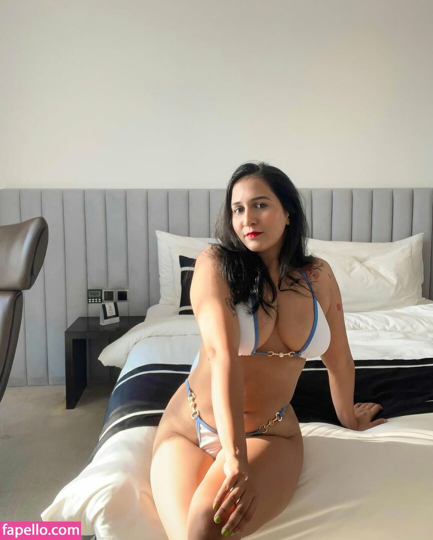 Sri Lankan Sexy Tiktoker Sewwandi Pathirana (@_zewwandii_) Leaked xxx
