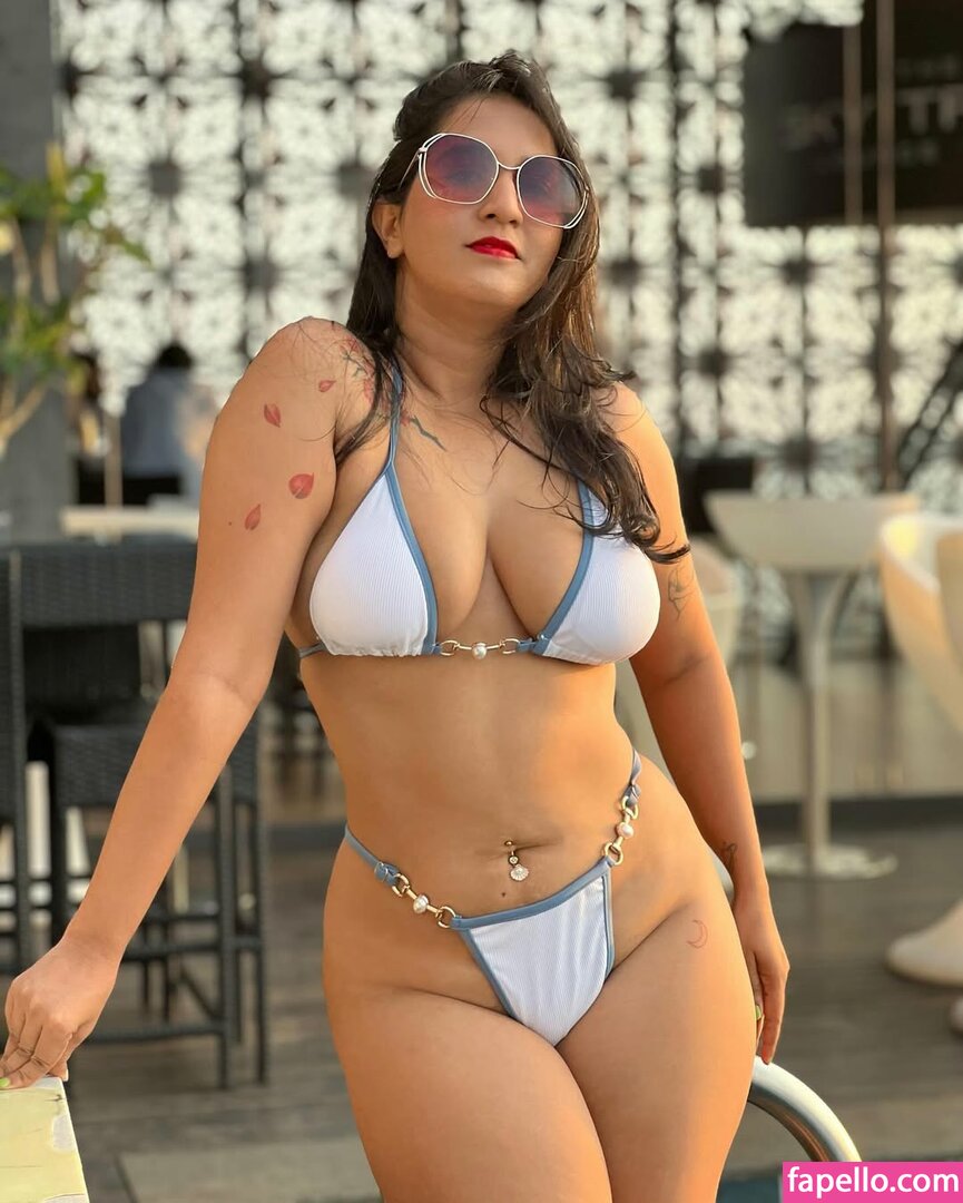 Sri Lankan Sexy Tiktoker Sewwandi Pathirana (@_zewwandii_) Leaked xxx