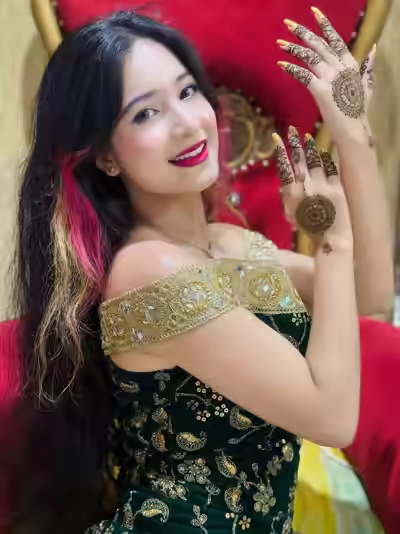 Desi Cuckold Sexy Modeling>Show