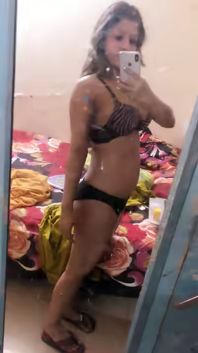 Aunty Nude 2026