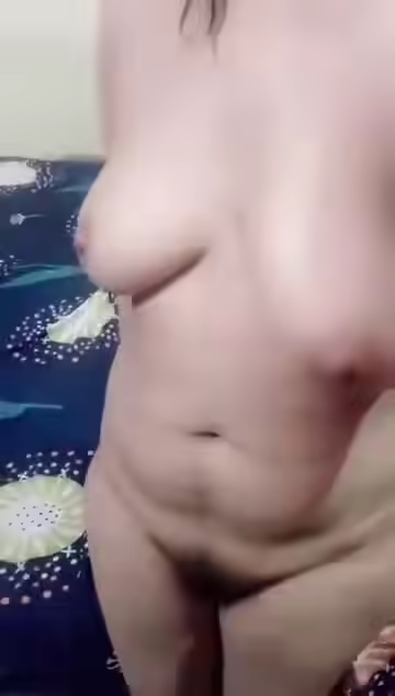 Chubby Desi Busty Teasing Show 🔥