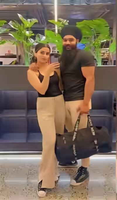 BeautifulSexy Punjabi Sardarni