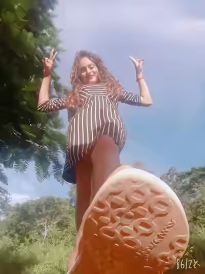 Anny Caroline International Nude