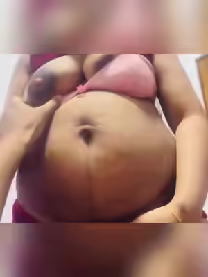 Kerala Mallu Hijjaby Indian MILF Aunty Enjoying泄漏
