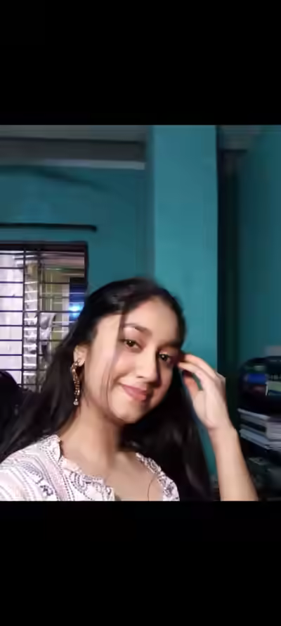 Bangladeshi Chubby Girl in Saree Playing with Boobs