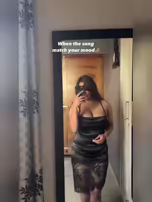 Bangladeshi Chubby Girl in Hotel Scene