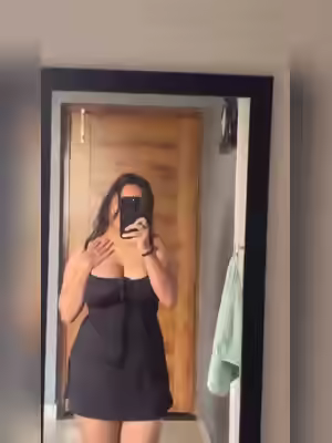 Bangladeshi Chubby Girl in Hotel Scene
