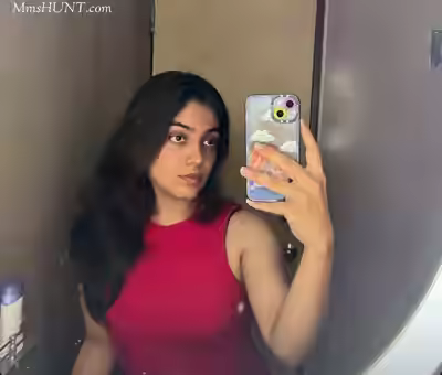 Cute Desi Indian Girlfriend Nude