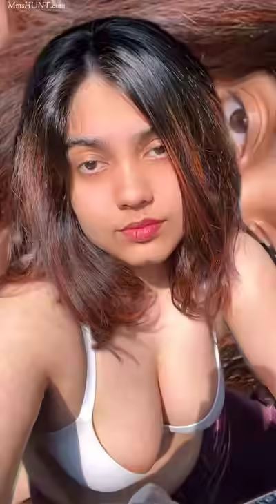Cute Desi Indian Girlfriend Nude