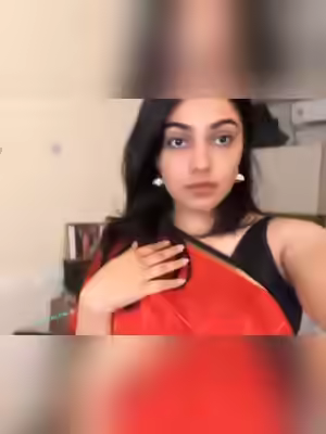Cute Desi Indian Girlfriend Nude