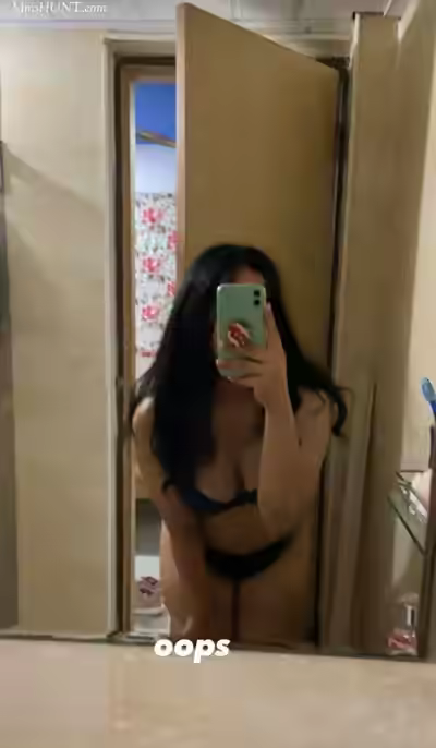 Cute Desi Indian Girlfriend Nude