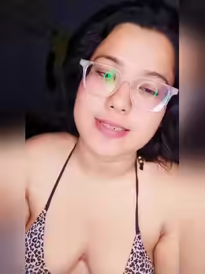 Very Hot International Bitch从简翻译为：Very Hot International Bitch