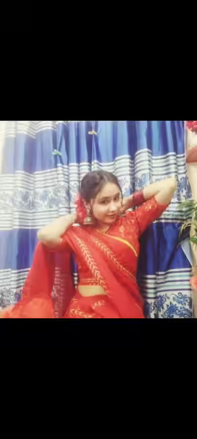 Bangladeshi Cute Girl Pressing Boobs