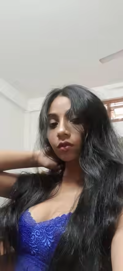 Bangladeshi Young Slim Girl Shows Boobs