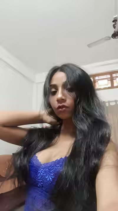 Bangladeshi Young Slim Girl Shows Boobs