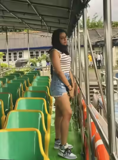 Kerala Teen Girl Lick Pussy