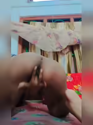 Cute Bangladeshi Girl Show Boobs and Pussy