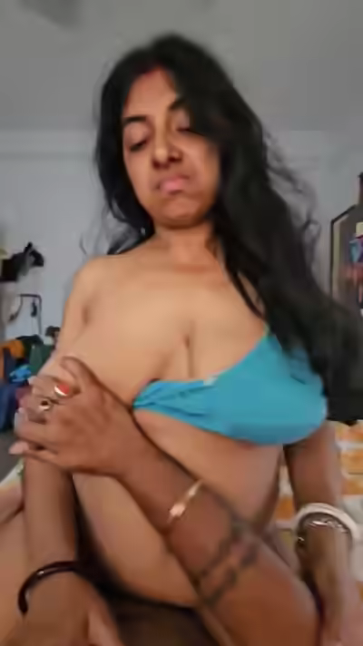 Indian Cheating Bhabi Gets HardcoreFuck