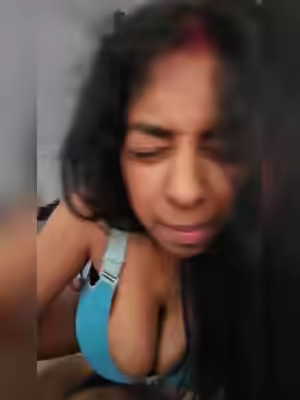 Indian Cheating Bhabi Gets HardcoreFuck