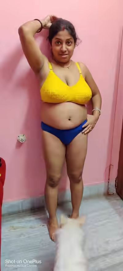 Indian Cheating Bhabi Gets HardcoreFuck
