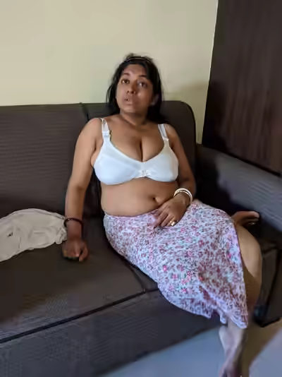 Indian Cheating Bhabi Gets HardcoreFuck