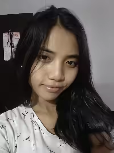 Northeast Girl Shows Pussy