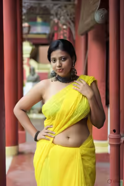 Kolkata Boudi Moments