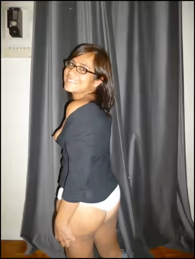 Fully Exposed Wife or Girlfriend