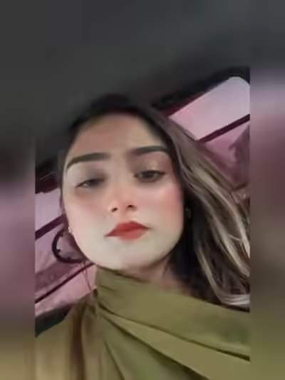 Pakistani Girl Shows Big Boobs