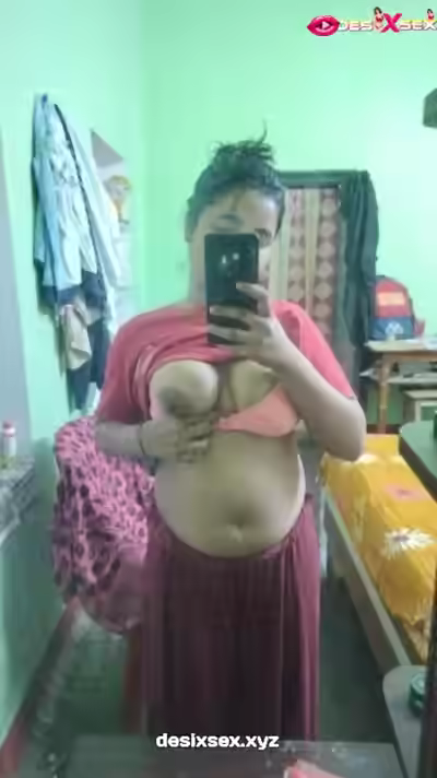 Big Boobs Indian Girlfriend Rubbing Her Pussy
