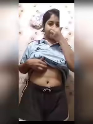 Desi Aunty With Big Boobs